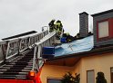 Dachstuhlbrand Koeln Bocklemuend Untere Dorfstr P181